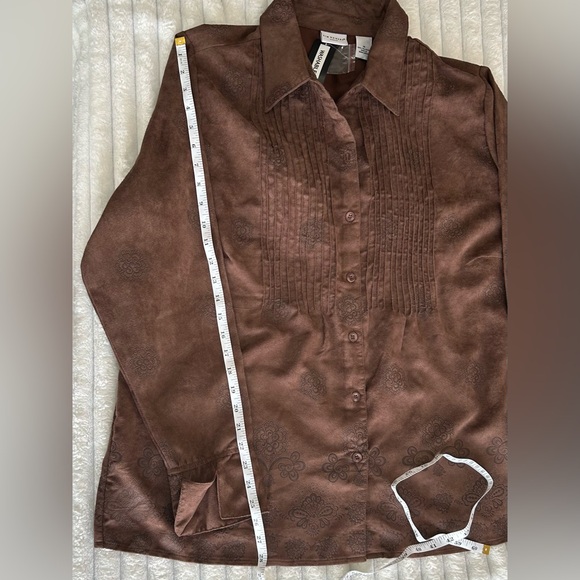 Brown Faux Suede Button-up by Kim Rogers - Picture 4 of 6